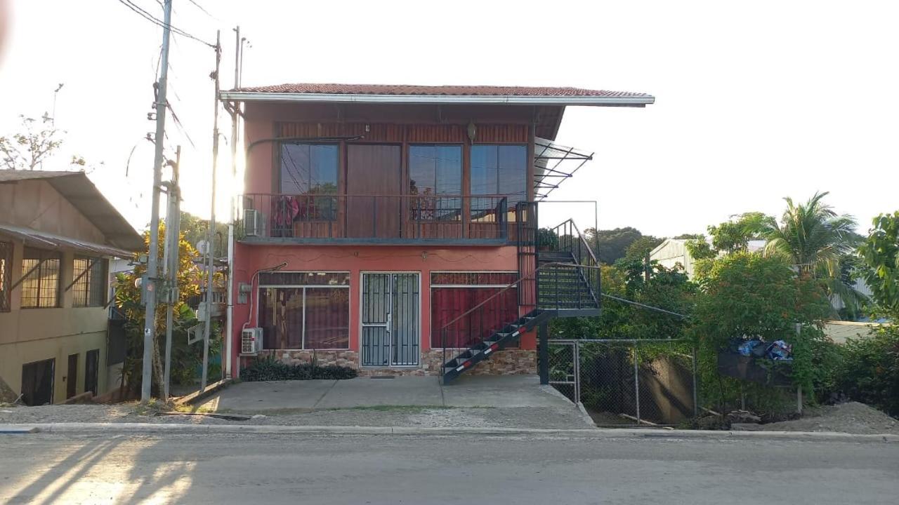 Surá House Corcovado habitación cuádruple Puerto Jiménez Esterno foto